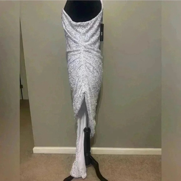 FASHIONNOVA Elegant White One-Shoulder Dress - Picture 5 of 7